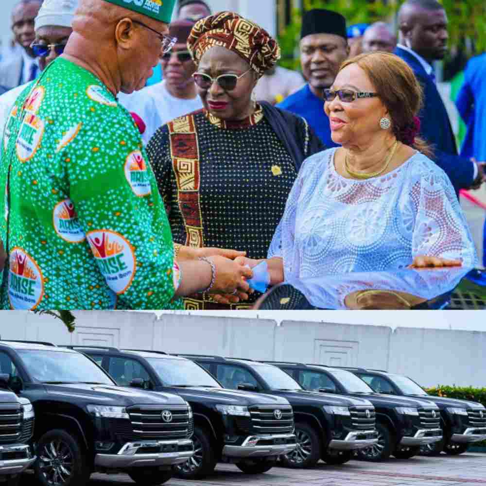 Governor Eno presents brand new Land Cruisers to all former Deputy Governors of Akwa Ibom State