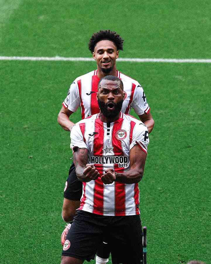 Pressure piles on Amorim as Manchester United fall 1-3 to Brentford at Gtech