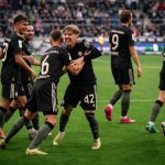 Kimmich inspires Bayern Munich to 3-0 win over 10-man Borussia Moenchengladbach