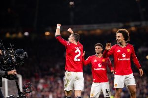 Manchester United 1-1 West Ham: Points shared at Old Trafford