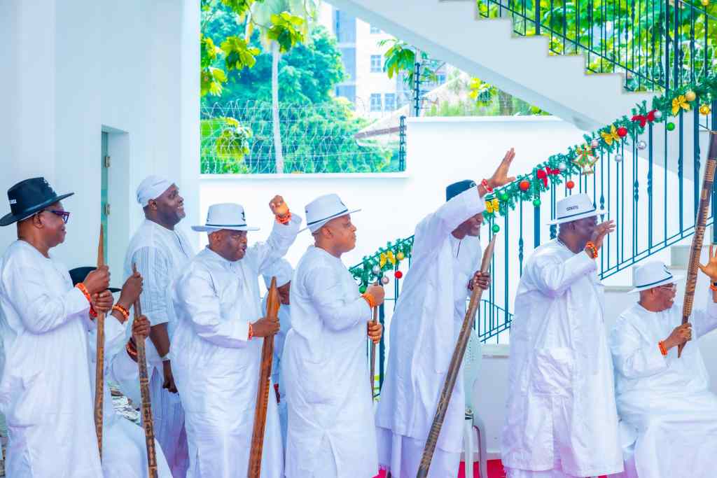 Photos: President Tinubu receives Eyo Festival organizers at his residence in Lagos