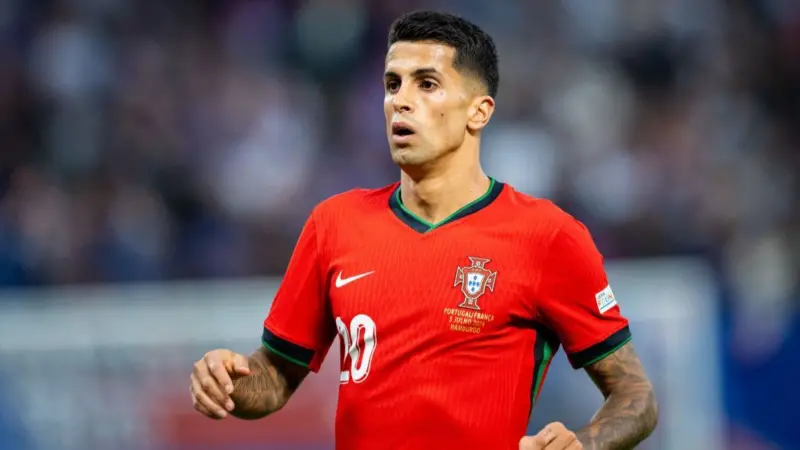 Joao Cancelo passes medical at Barcelona
