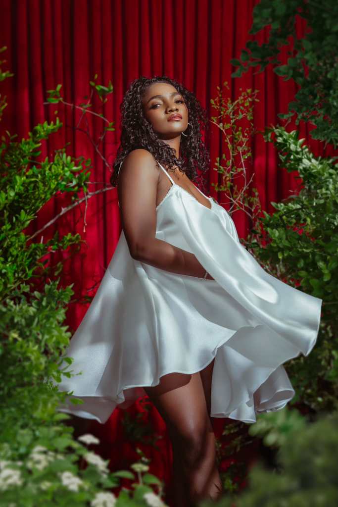 'Stop R*ping Women - I can't let anyone twist my story to fit false narratives' - Simi 2 ‘Stop R*ping Women – I can’t let anyone twist my story to fit false narratives’ – Simi