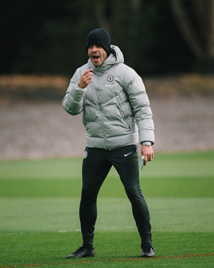 Reece James ruled out with hamstring injury - Chelsea boss Rosenior's fitness update ahead of PSG match