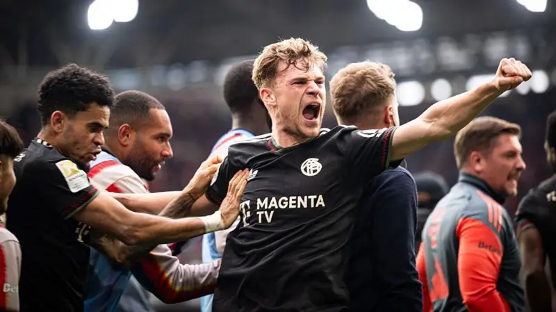 Freiburg 2-3 Bayern Munich: Visitors come from two goals down to win 1 Freiburg 2-3 Bayern Munich: Visitors come from two goals down to win