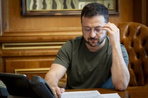 Zelenskky to help in 'lifting blockade' on Hormuz Strait, suggests 'military convoys to escort vessels'