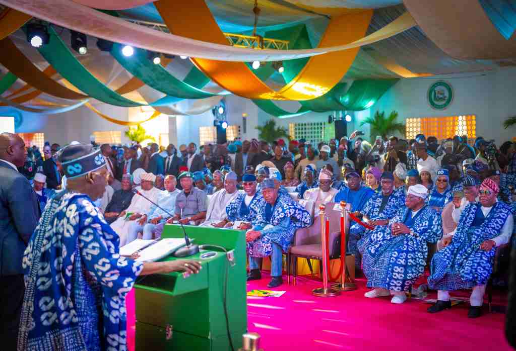 'Progress in Ogun State quite deliberate' - Tinubu extols Abiodun 3 President Bola Ahmed Tinubu alongside former President, Olusegun Obasanjo; and Governor Dapo Abiodun, commission the Gateway International Cargo Airport and other "landmark" projects in Ogun State