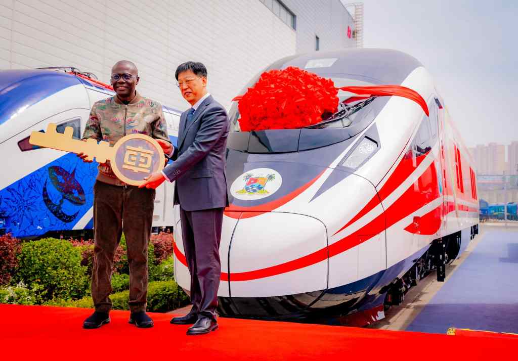 Lagos Red Line: Sanwo-Olu receives new set of 24-car trains