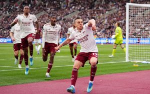 Arsenal go five points clear atop with Trossard's late goal against West Ham