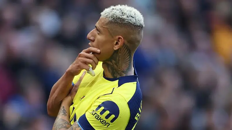 Tottenham move out of Premier League red zone after 2-1 win over Aston Villa