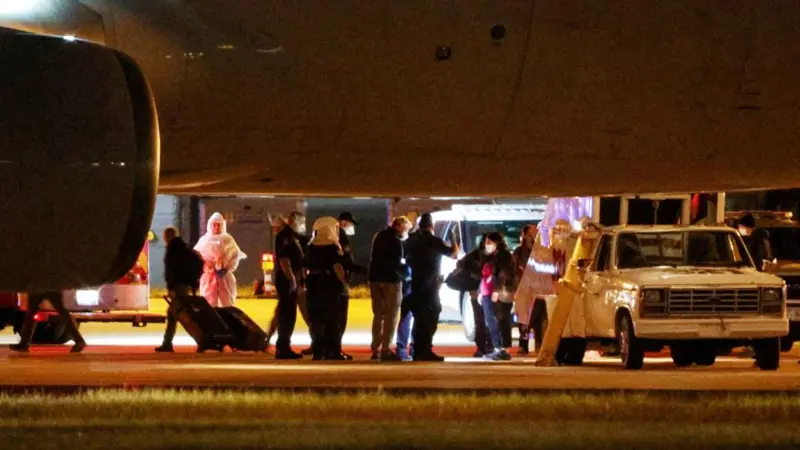American passengers from hantavirus-hit cruise ship quarantined in Nebraska 11 American passengers from hantavirus-hit cruise ship quarantined in Nebraska