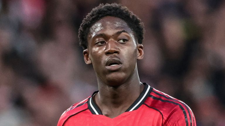 Official: This club ‘means everything to my family’ – Mainoo after signing to extend stay at Manchester United