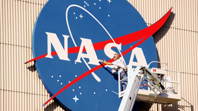 'We will get to the moon': NASA working with Blue Origin to recover, get New Glenn back to launching 1 ‘We will get to the moon’: NASA working with Blue Origin to recover, get New Glenn back to launching