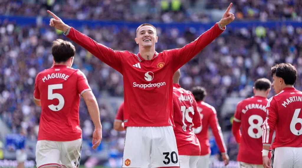 Slovenia international, Benjamin Sesko, celebrates after scoring the second goal for Manchester United in the Premier League 2026/27 match against Everton on Sunday 6 September, 2026 at Hill Dickinson Stadium